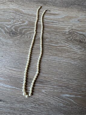Damaged and broken 14k graduated pearl necklace